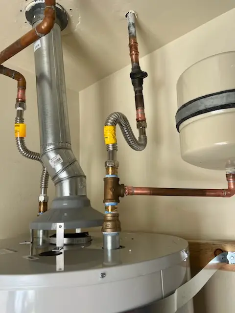 Water heater installation and plumbing repair in Tamarack Point
